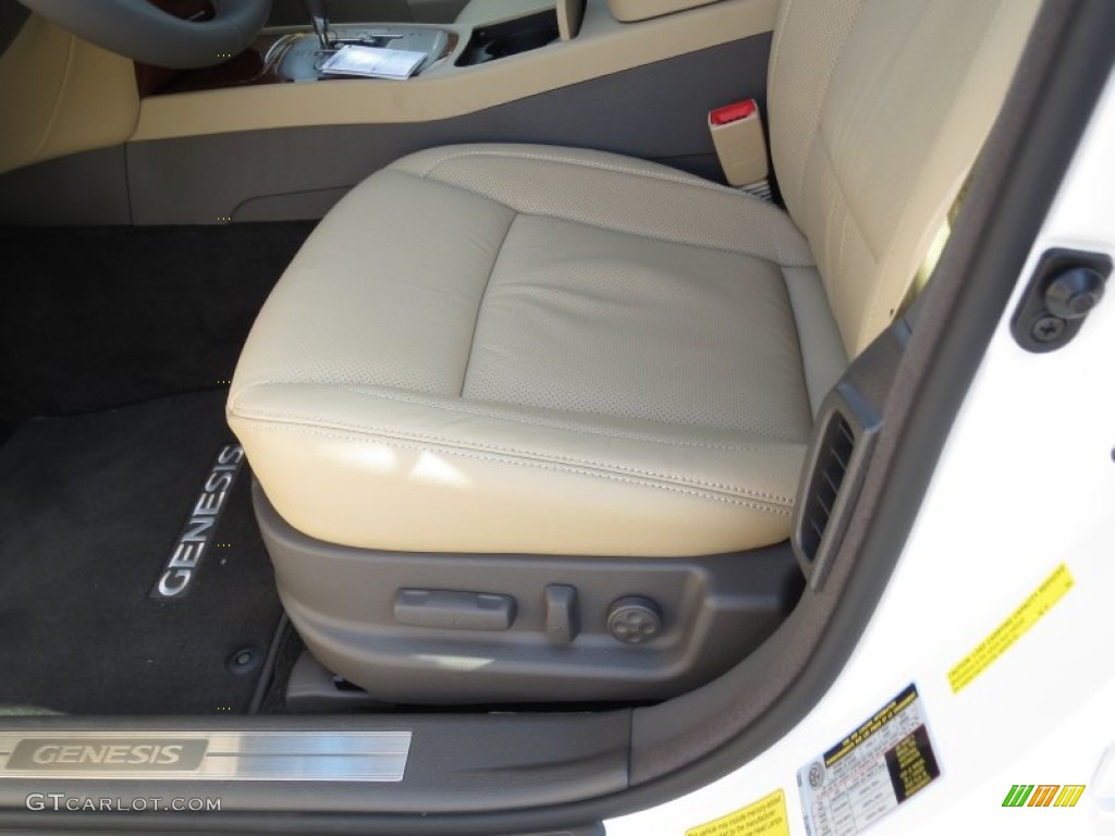 Cashmere Interior 2013 Hyundai Genesis 3.8 Sedan Photo #72408263