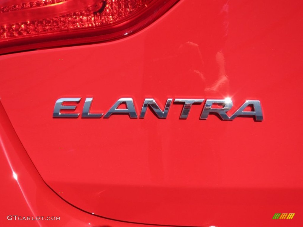 2013 Elantra GT - Volcanic Red / Beige photo #12