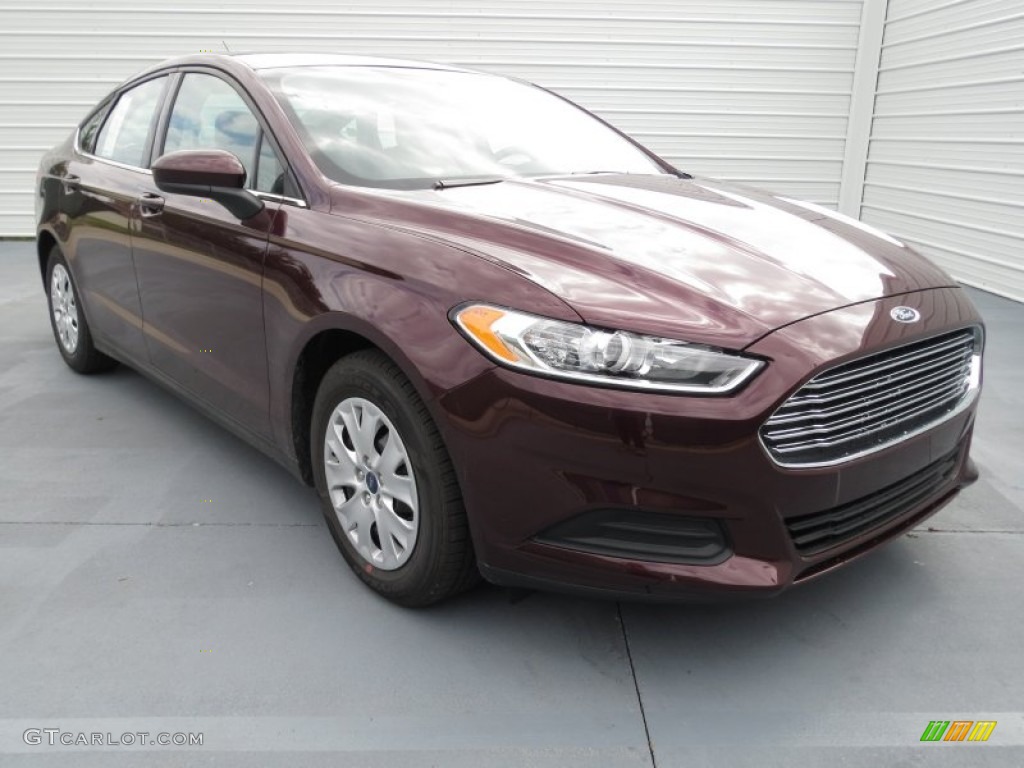 2013 Fusion S - Bordeaux Reserve Red Metallic / Earth Gray photo #1