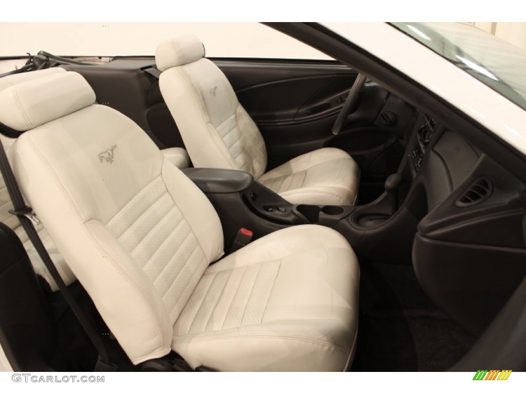 Oxford White Interior 2000 Ford Mustang GT Convertible Photo #72410735