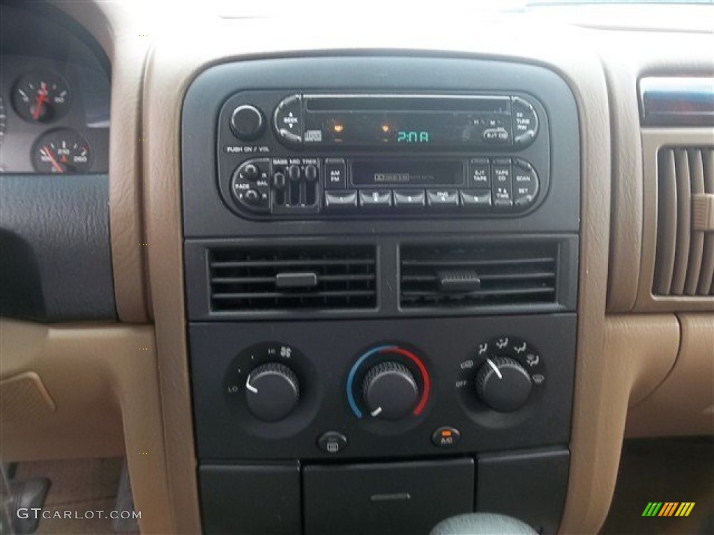 2000 Grand Cherokee Laredo - Champagne Pearlcoat / Camel photo #16