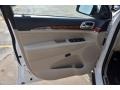 Stone White - Grand Cherokee Limited Photo No. 16