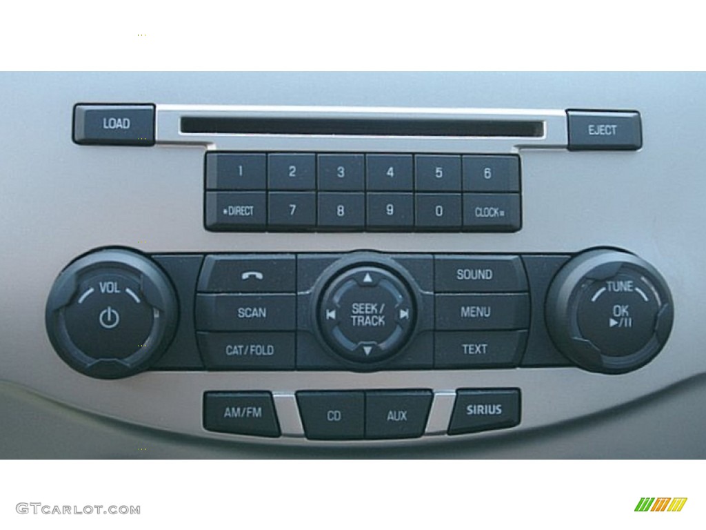 2011 Ford Focus SES Sedan Controls Photo #72427592