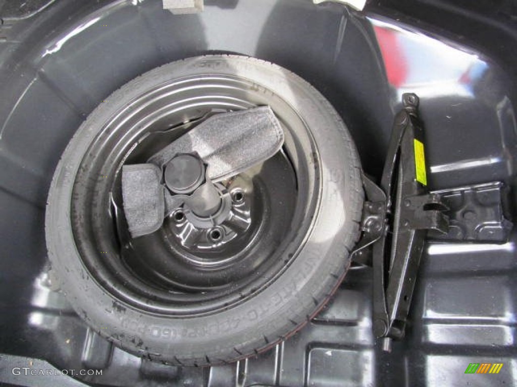 2006 Elantra GT Hatchback - Ebony Black / Gray photo #20