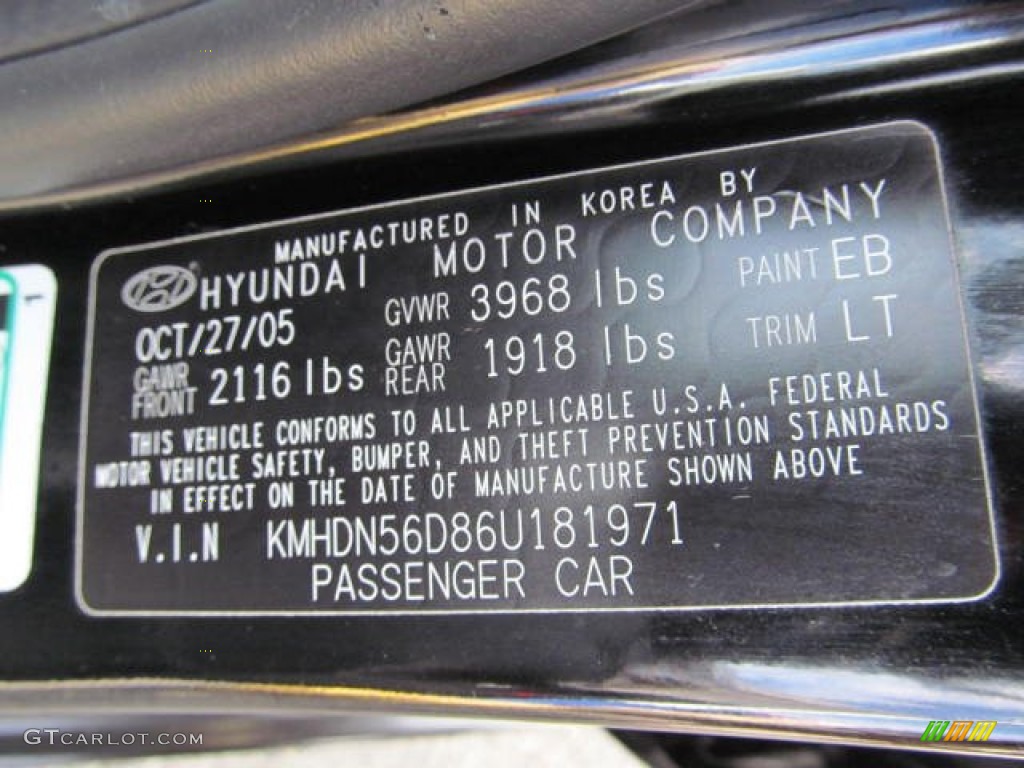 2006 Elantra GT Hatchback - Ebony Black / Gray photo #24