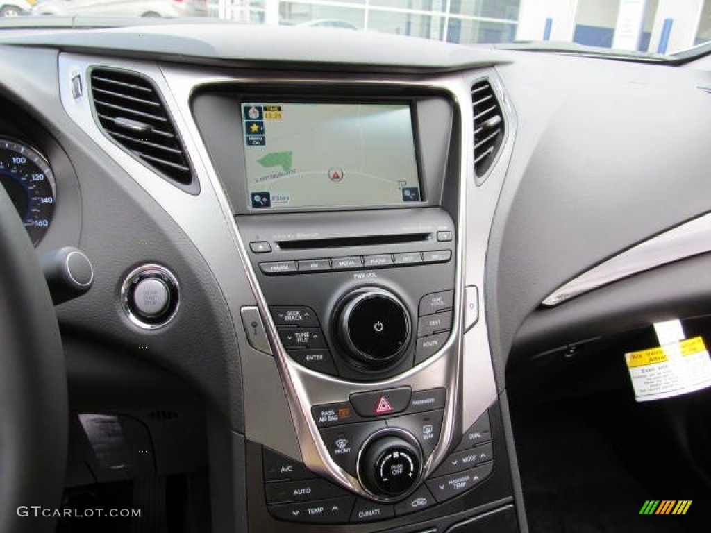 2013 Hyundai Azera Standard Azera Model Controls Photo #72430124