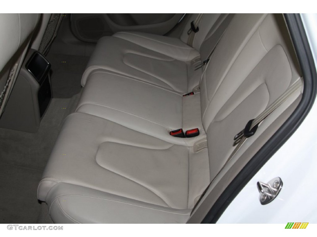 2011 A4 2.0T Sedan - Ibis White / Light Gray photo #11