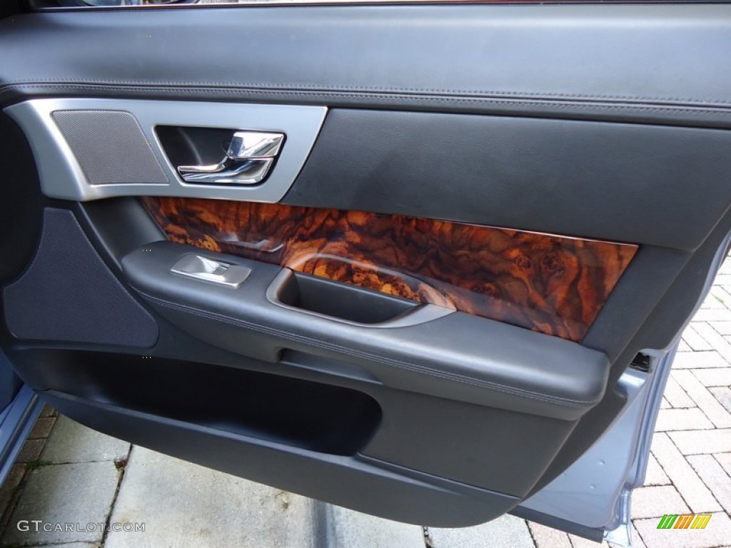 2009 Jaguar XF Premium Luxury Charcoal/Charcoal Door Panel Photo #72432086