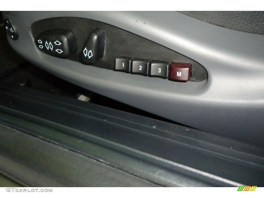 2005 BMW 6 Series 645i Coupe Controls Photo #72434447