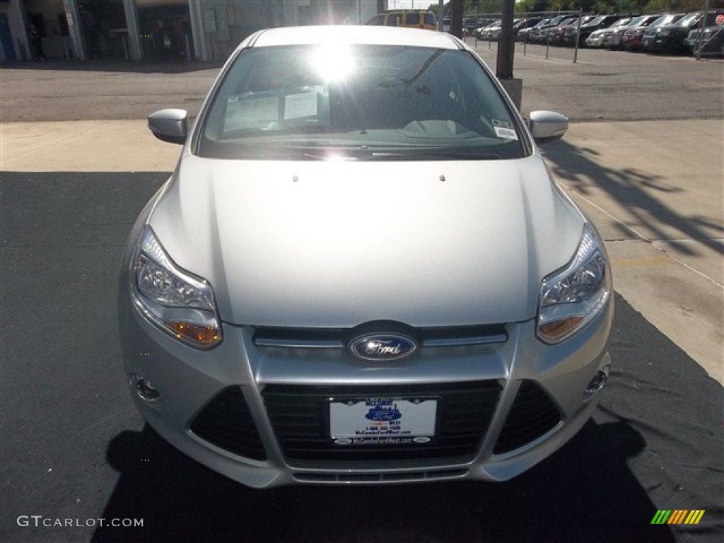 2013 Focus SE Sedan - Ingot Silver / Charcoal Black photo #15