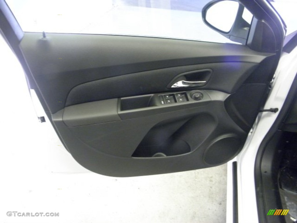 2013 Cruze LT/RS - Summit White / Jet Black photo #13