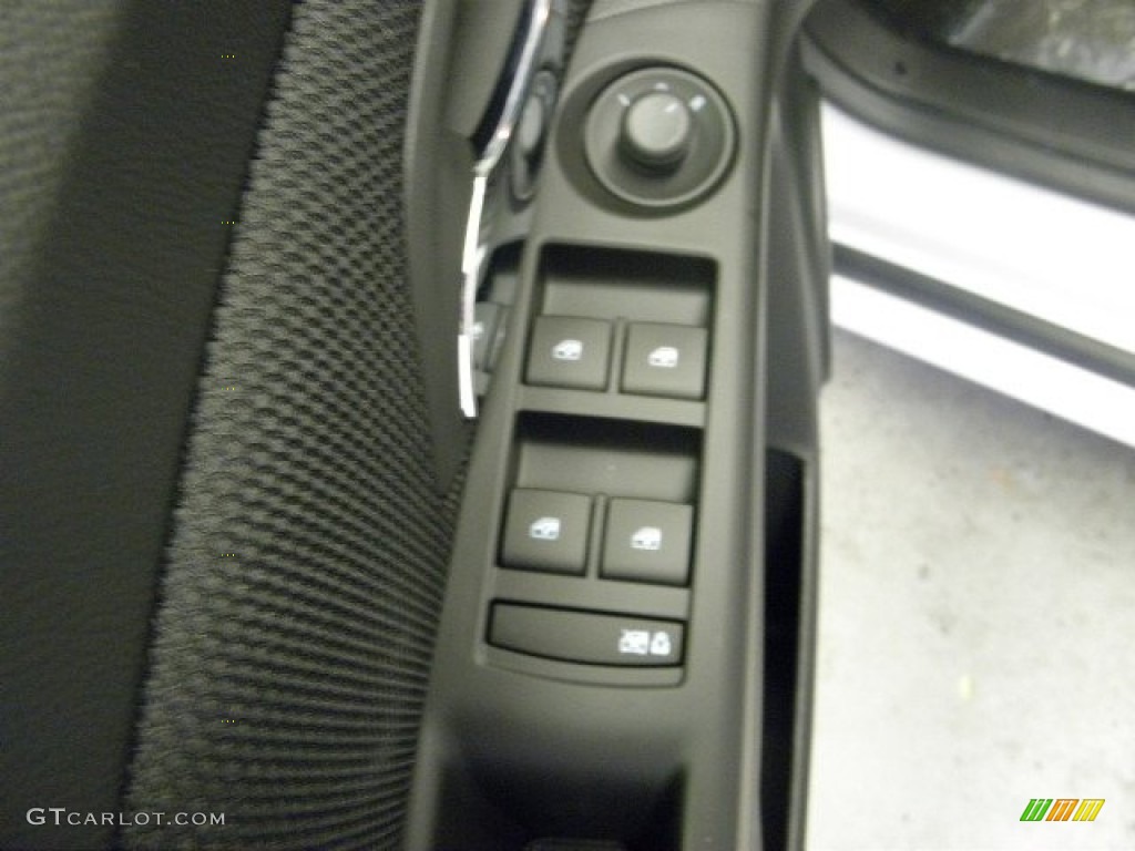 2013 Cruze LT/RS - Summit White / Jet Black photo #14