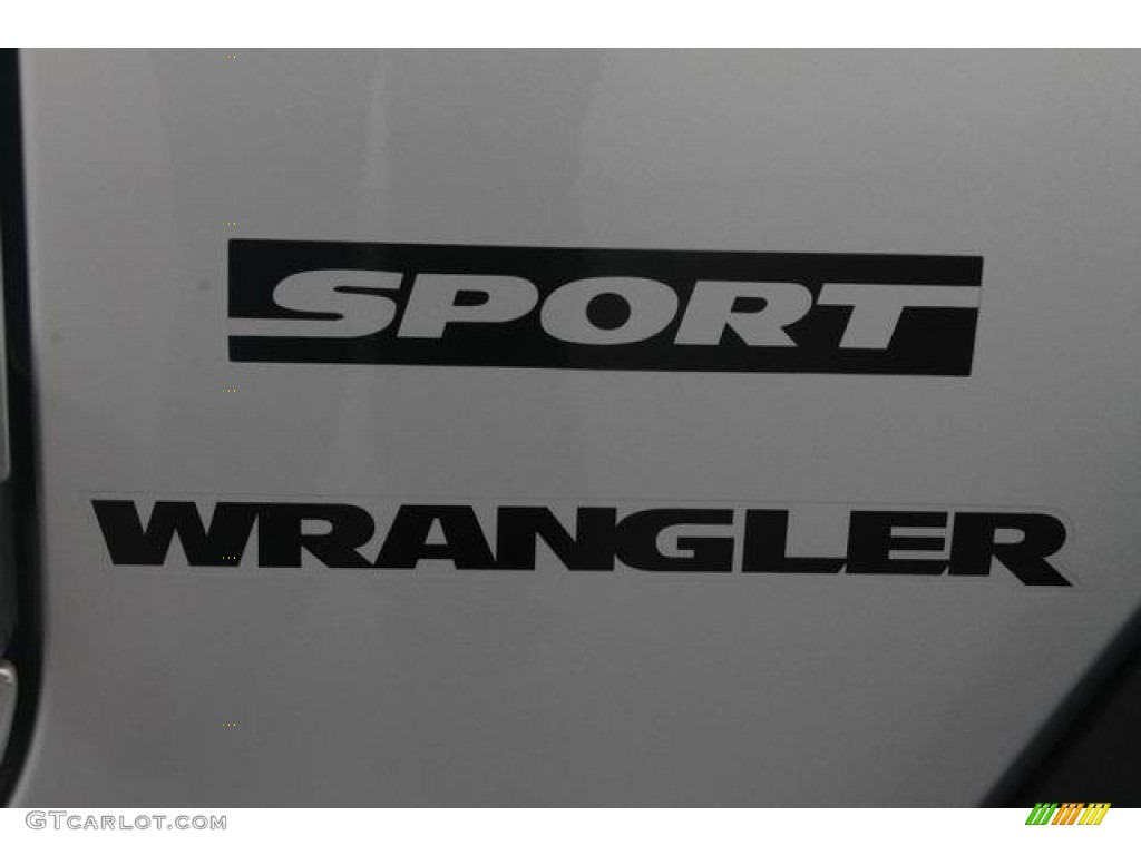 2012 Wrangler Sport 4x4 - Bright Silver Metallic / Black photo #14