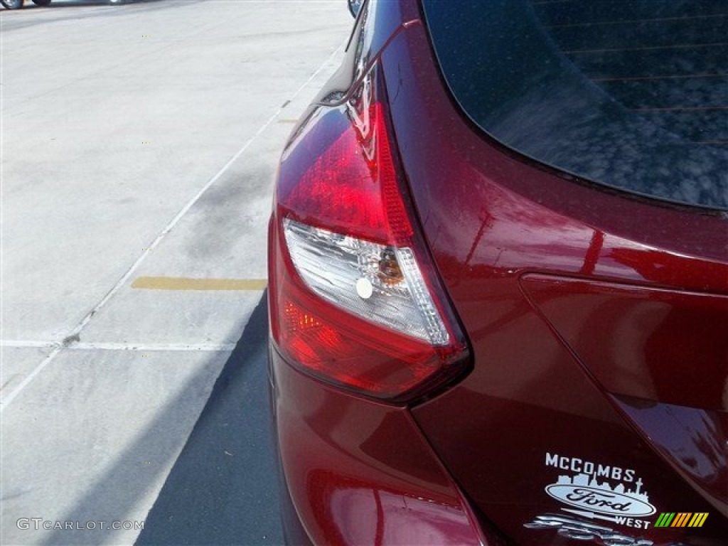2013 Focus Titanium Hatchback - Ruby Red / Charcoal Black photo #7
