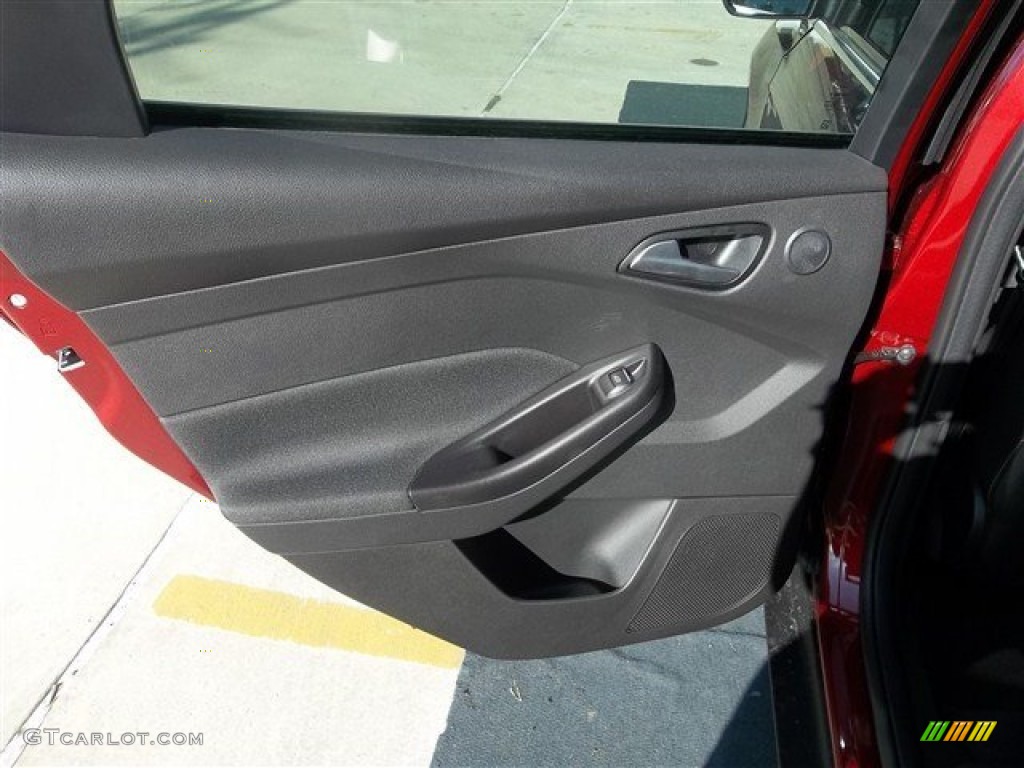 2013 Focus Titanium Hatchback - Ruby Red / Charcoal Black photo #25