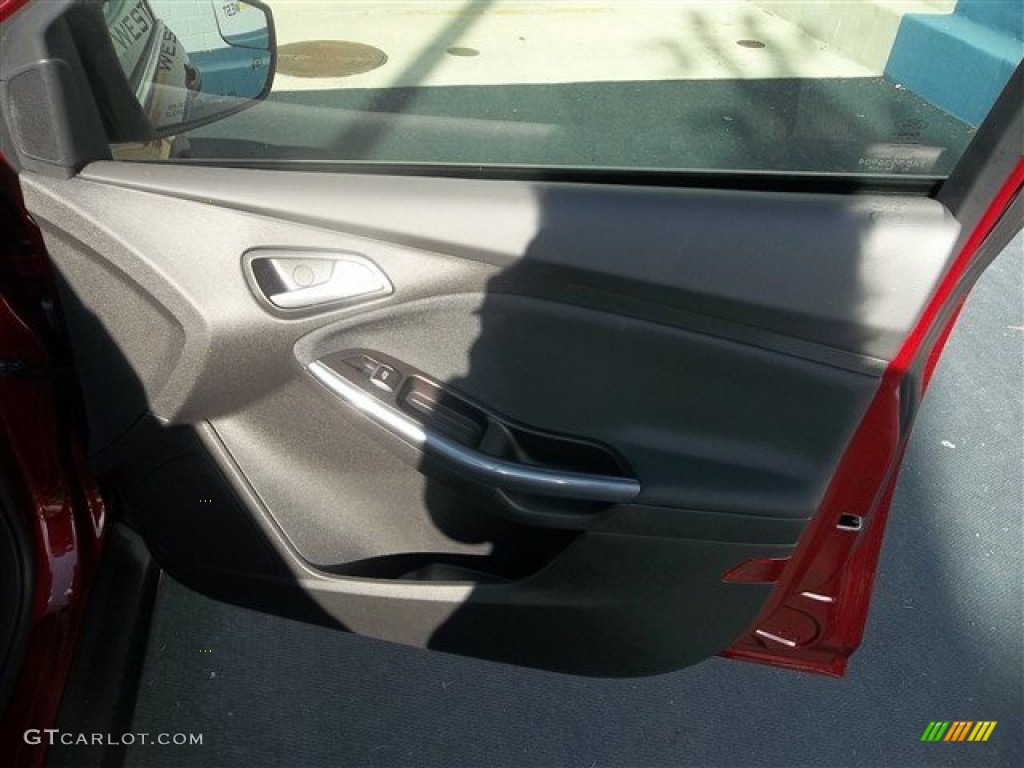 2013 Focus Titanium Hatchback - Ruby Red / Charcoal Black photo #32