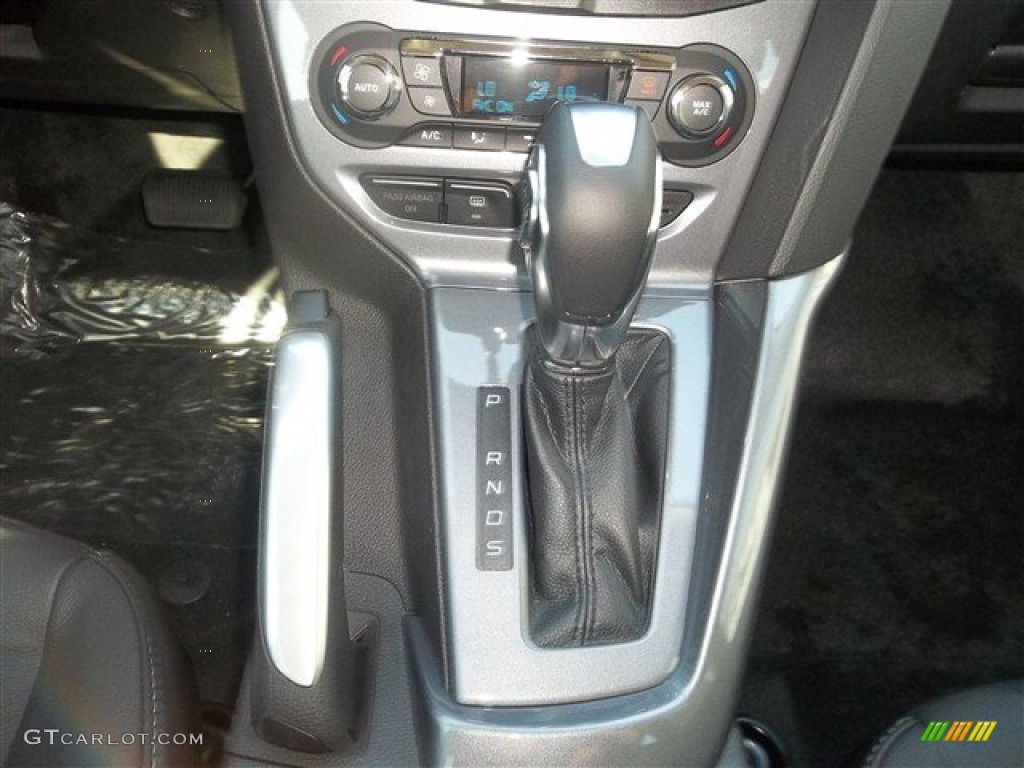 2013 Focus Titanium Hatchback - Ruby Red / Charcoal Black photo #39