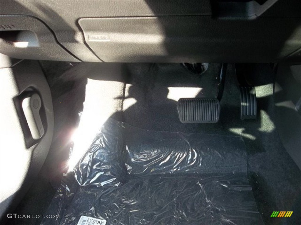 2013 Focus Titanium Hatchback - Ruby Red / Charcoal Black photo #53