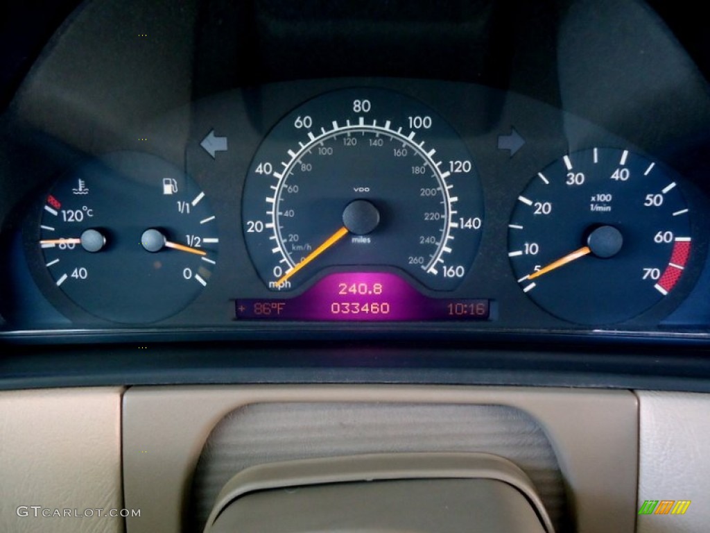 1999 Mercedes-Benz E 320 Sedan Gauges Photos