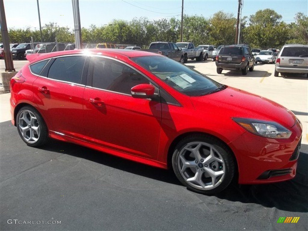 Race Red 2013 Ford Focus ST Hatchback Exterior Photo #72439467
