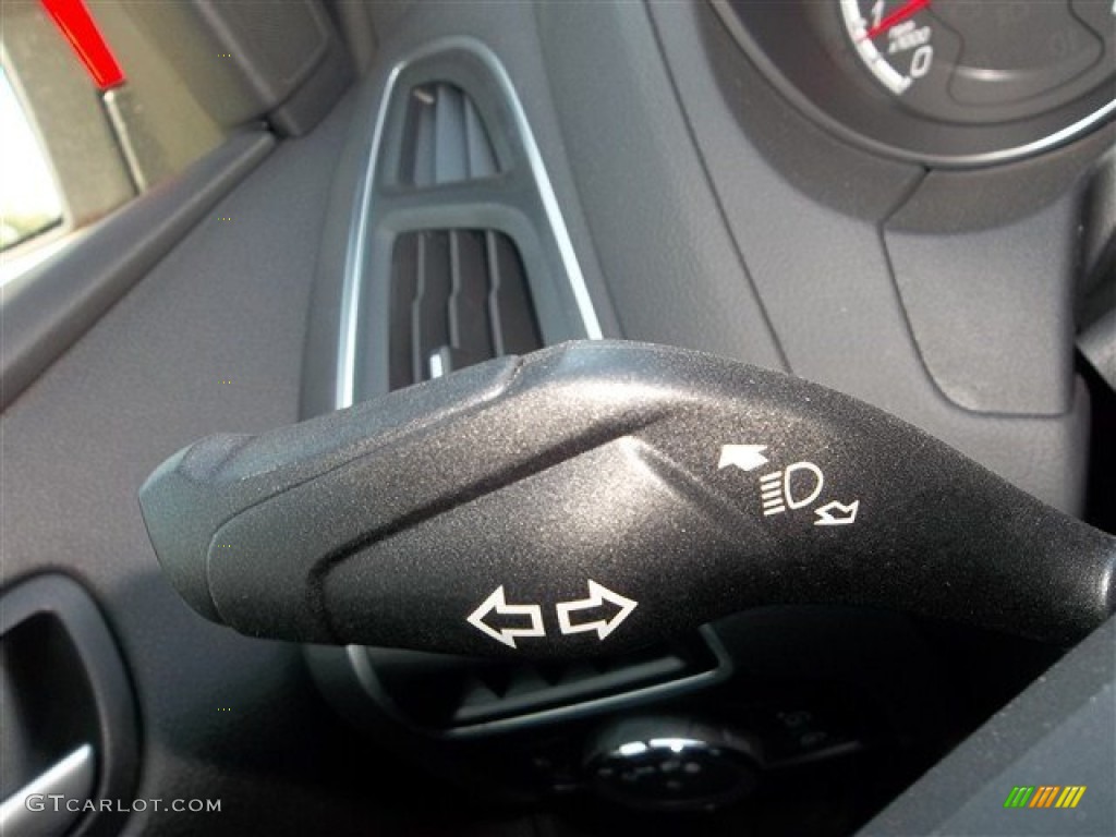 2013 Ford Focus ST Hatchback Controls Photo #72440164