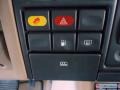 Bahama Beige Controls Photo for 2002 Land Rover Discovery II #72441213