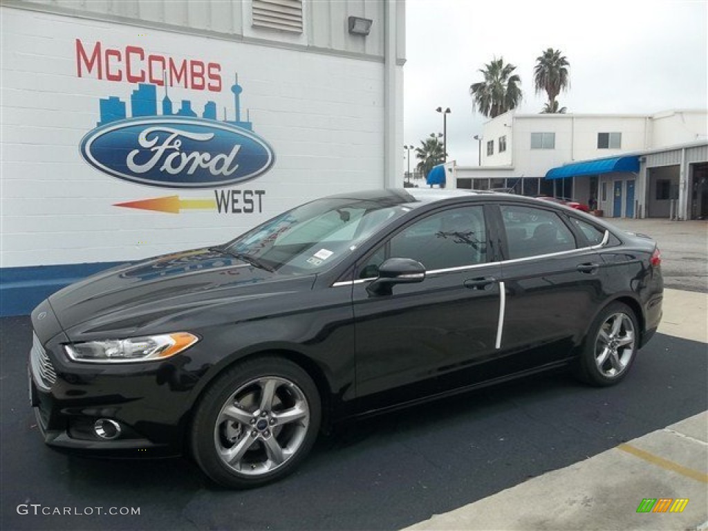 2013 Fusion SE 1.6 EcoBoost - Tuxedo Black Metallic / SE Appearance Package Charcoal Black/Red Stitching photo #1