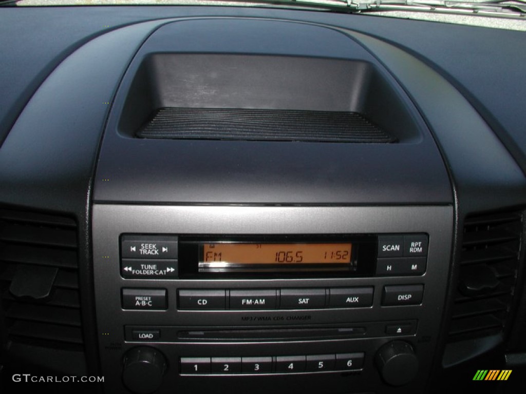 2008 Titan SE King Cab 4x4 - Timberline Green / Charcoal photo #68
