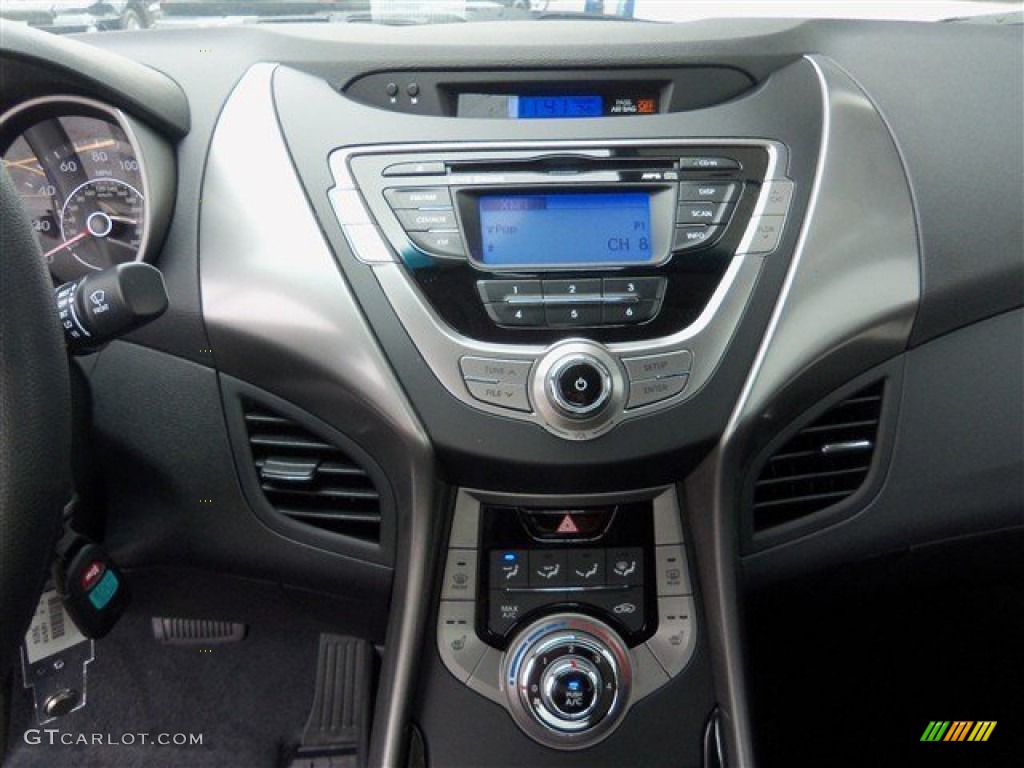 2013 Elantra Coupe GS - Shimmering Air Silver / Black photo #12