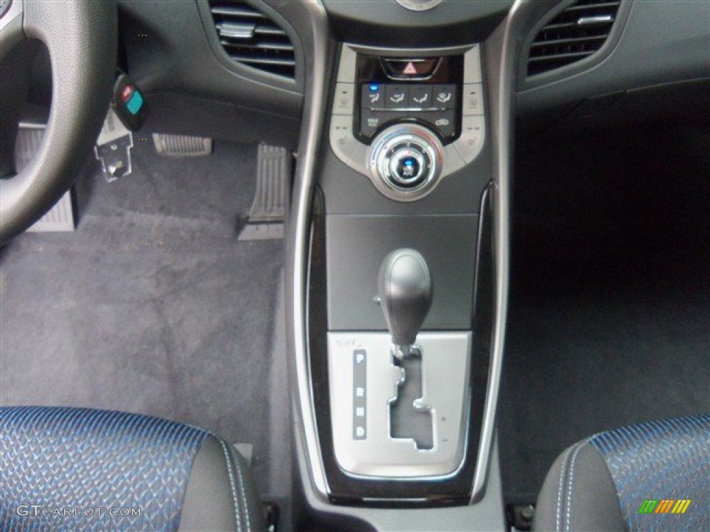 2013 Elantra Coupe GS - Shimmering Air Silver / Black photo #13