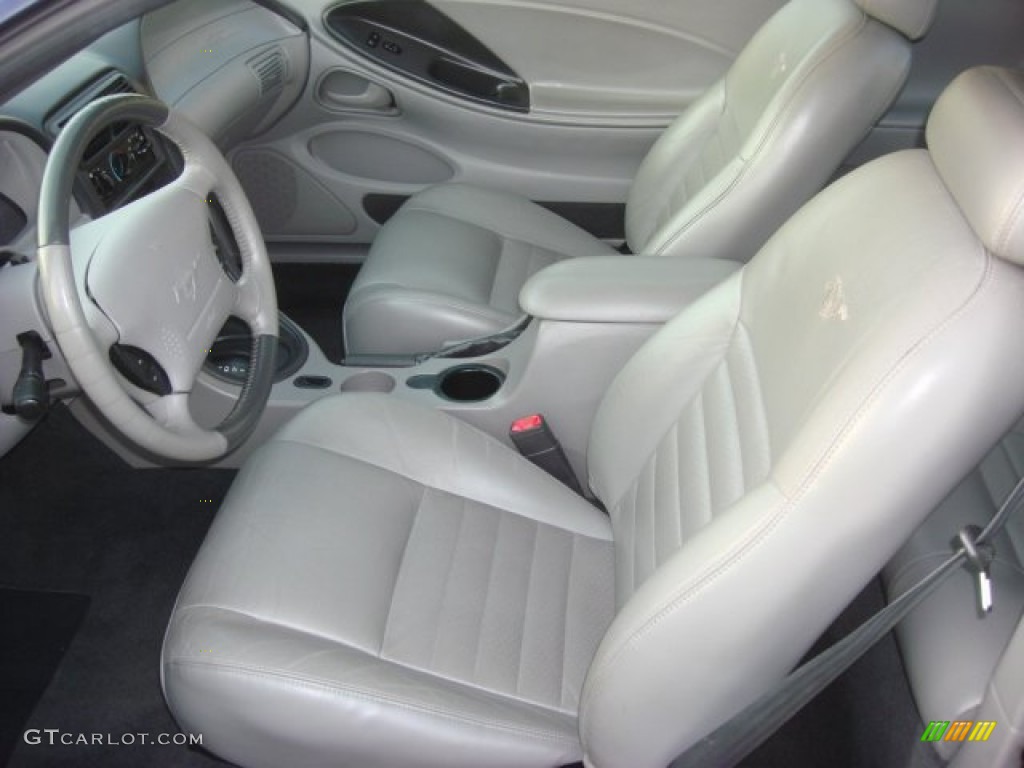 Medium Graphite Interior 2003 Ford Mustang GT Coupe Photo #72444466