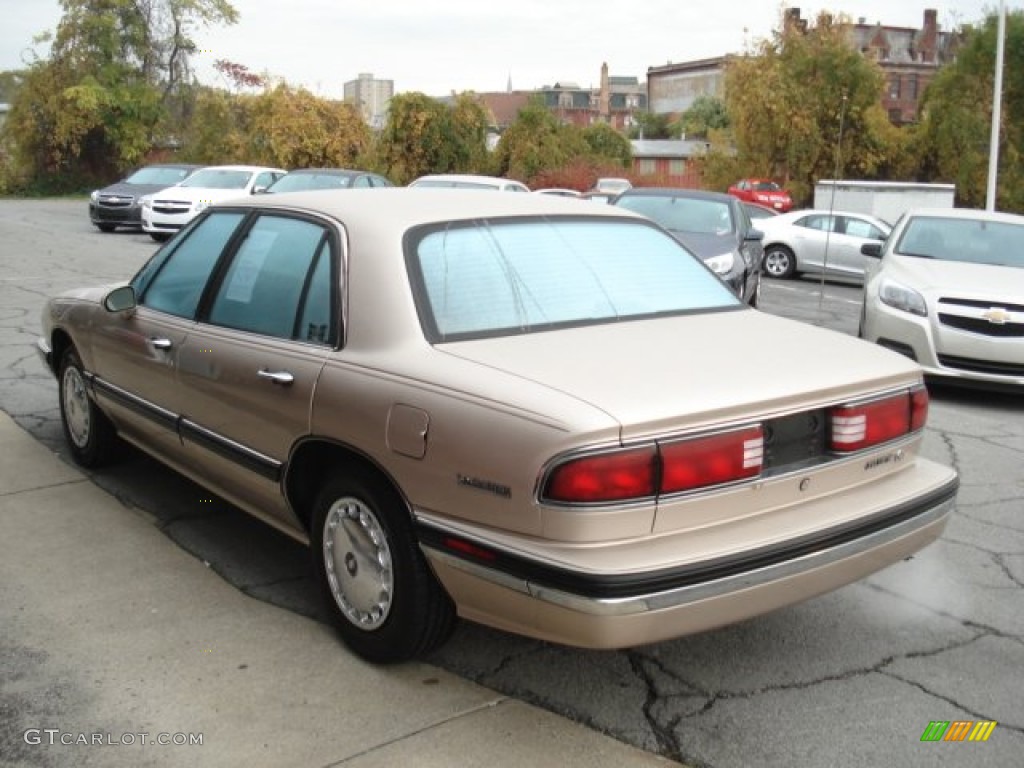 Light Beige Metallic 1993 Buick LeSabre Limited Sedan Exterior Photo #72444813