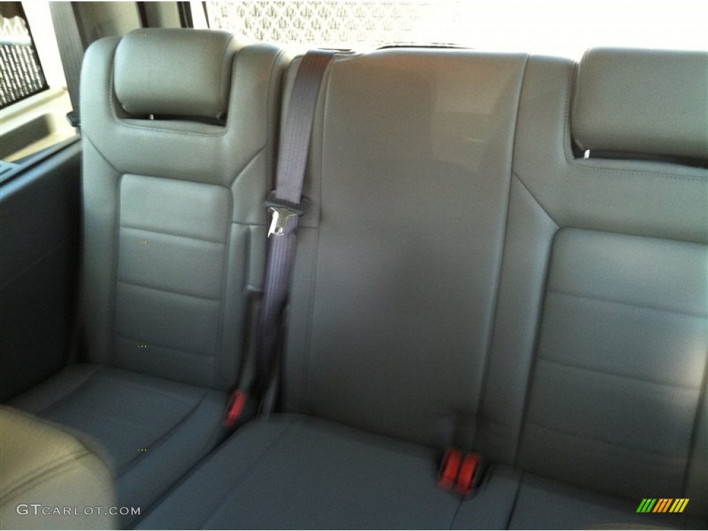 2003 Expedition XLT 4x4 - Laser Red Tinted Metallic / Flint Grey photo #12