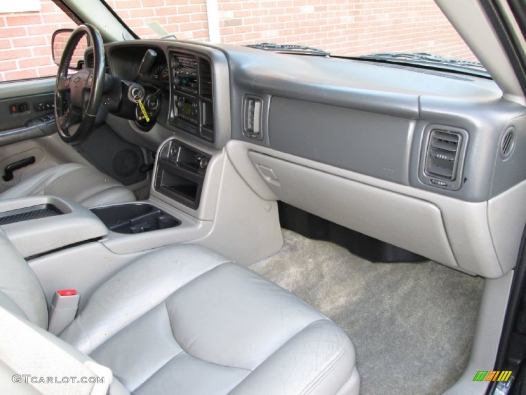 2003 Chevrolet Suburban 1500 LT 4x4 Gray/Dark Charcoal Dashboard Photo #72446950
