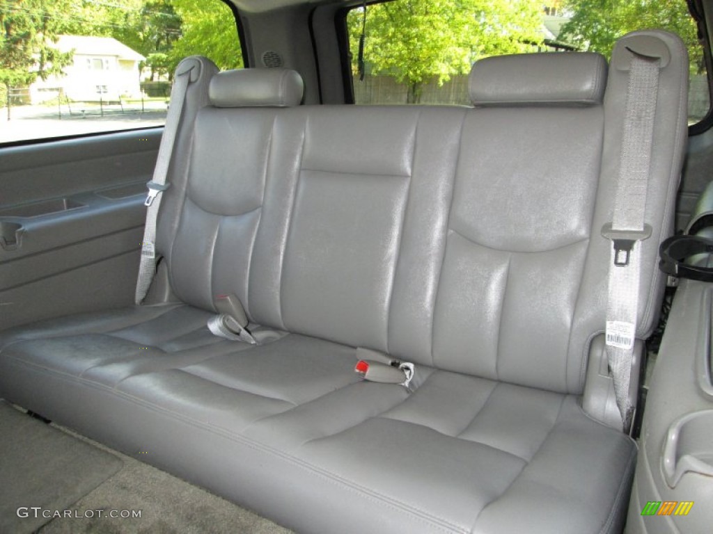 2003 Chevrolet Suburban 1500 LT 4x4 Rear Seat Photo #72447012