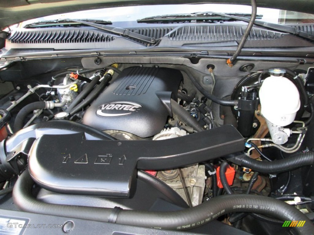 2003 Chevrolet Suburban 1500 LT 4x4 Engine Photos