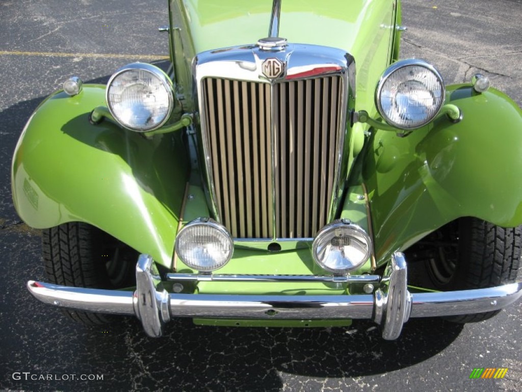 Two-Tone Green 1952 MG TD Roadster Exterior Photo #72448783