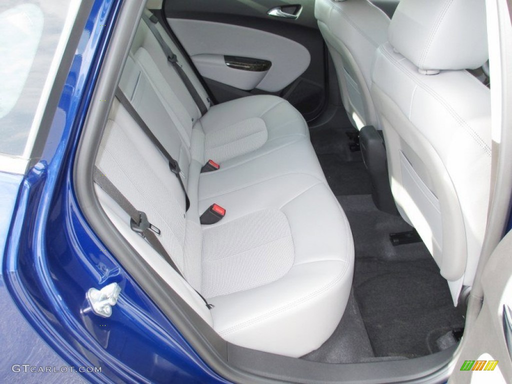 Medium Titanium Interior 2013 Buick Verano FWD Photo #72449222