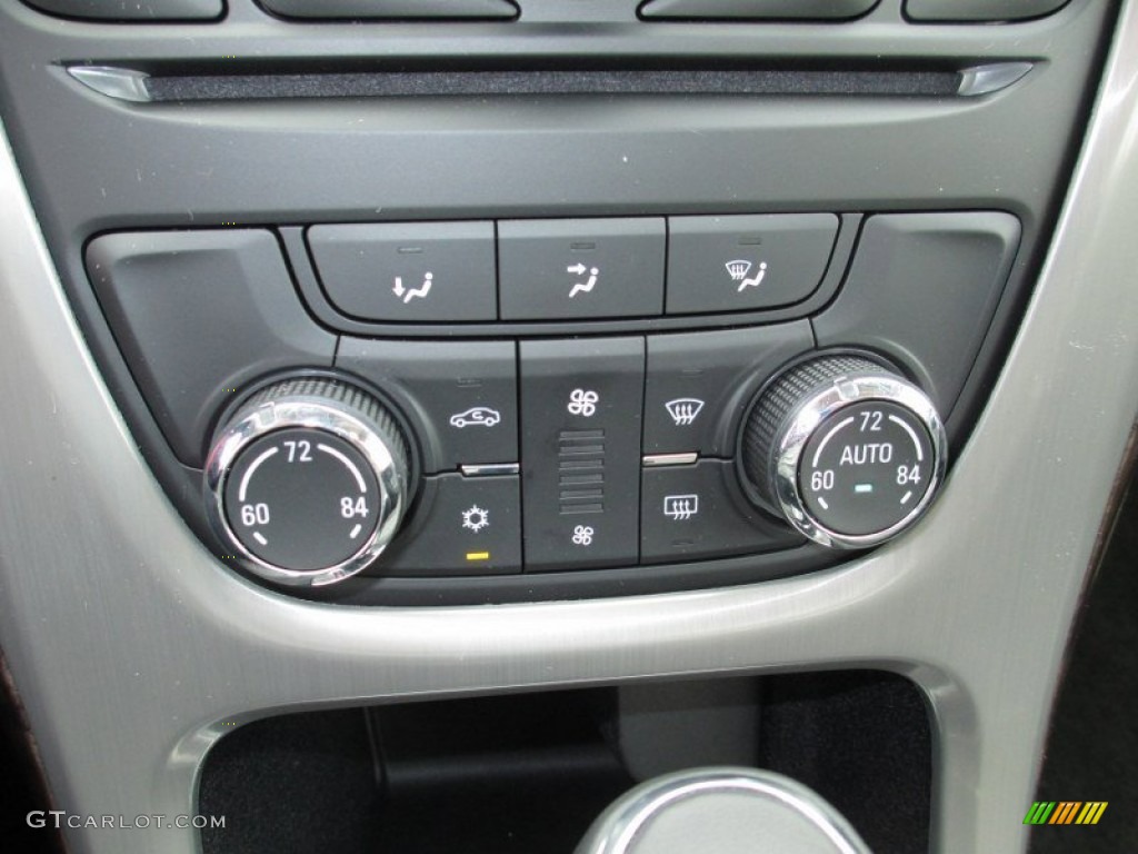 2013 Buick Verano FWD Controls Photo #72449277