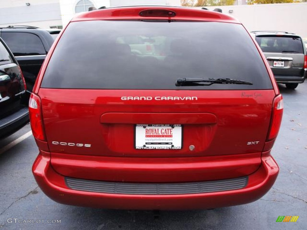 2004 Grand Caravan SXT - Inferno Red Tinted Pearl / Khaki photo #6