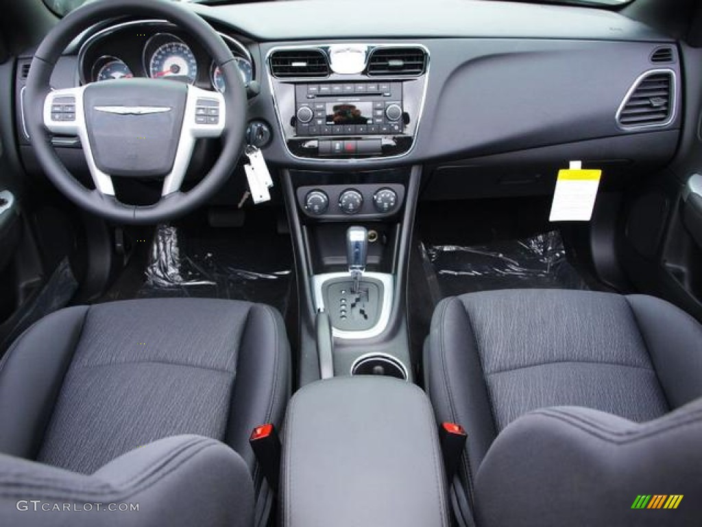 2013 Chrysler 200 Touring Convertible Black Dashboard Photo #72452615