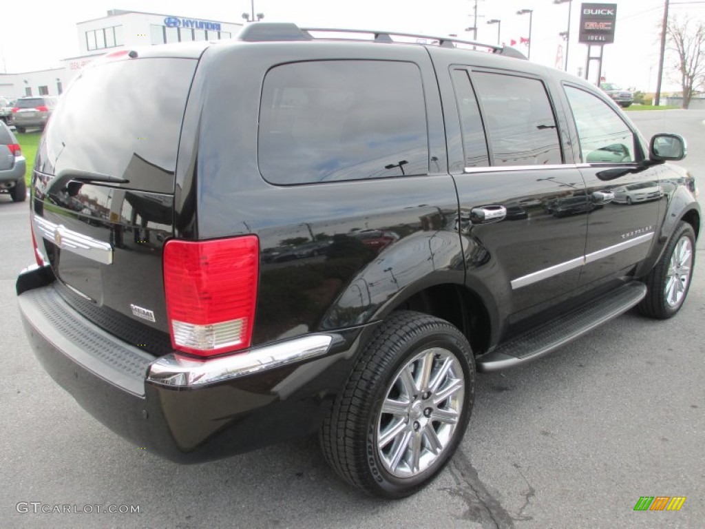 2007 Aspen Limited HEMI 4WD - Brilliant Black Crystal Pearl / Dark Khaki/Light Graystone photo #5