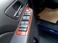 2013 Chevrolet Avalanche LS 4x4 Black Diamond Edition Controls