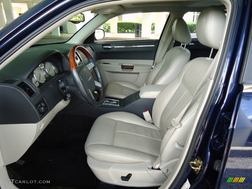 Dark Slate Gray/Light Graystone Interior 2005 Chrysler 300 Touring Photo #72457728
