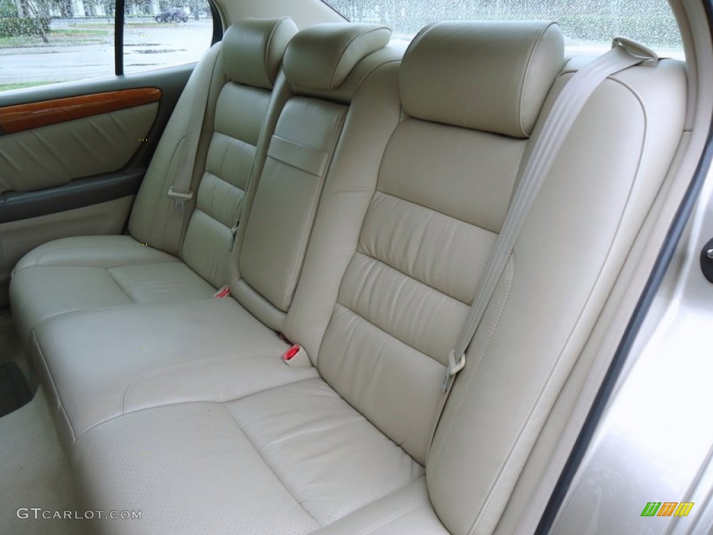 2000 Lexus GS 300 Rear Seat Photo #72459419