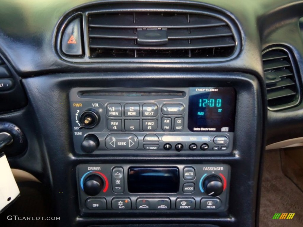 1999 Chevrolet Corvette Coupe Controls Photo #72460521