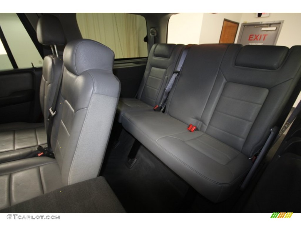 2003 Expedition XLT - Laser Red Tinted Metallic / Flint Grey photo #15