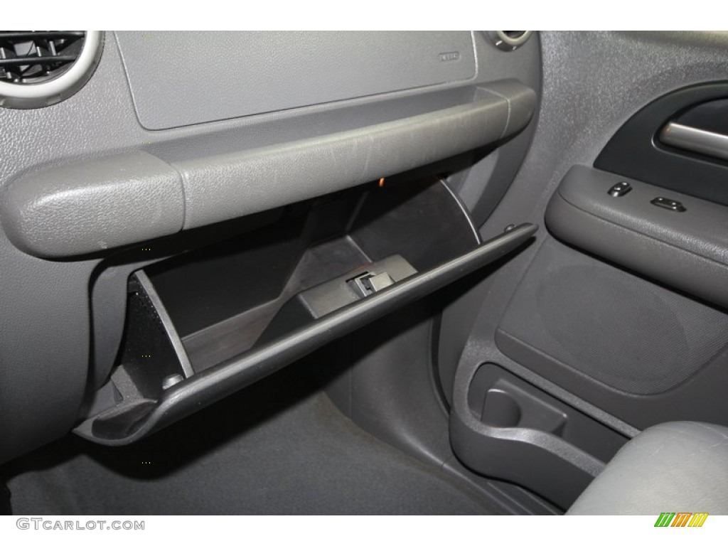 2003 Expedition XLT - Laser Red Tinted Metallic / Flint Grey photo #19