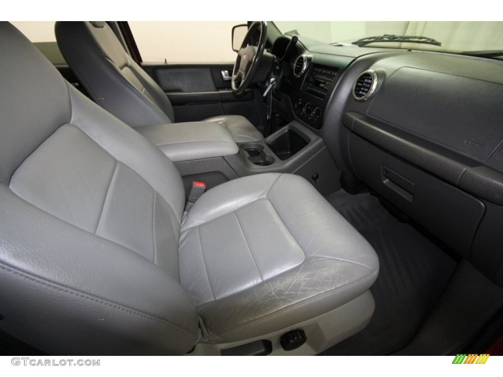2003 Expedition XLT - Laser Red Tinted Metallic / Flint Grey photo #38