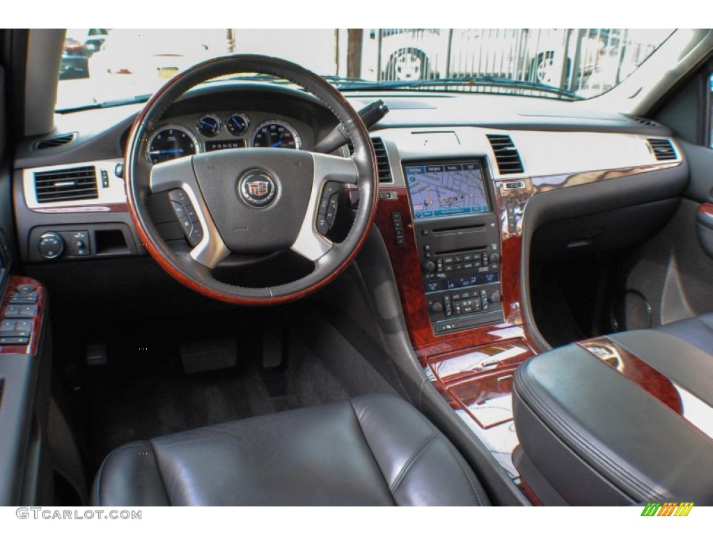 2010 Cadillac Escalade Luxury AWD Dashboard Photos